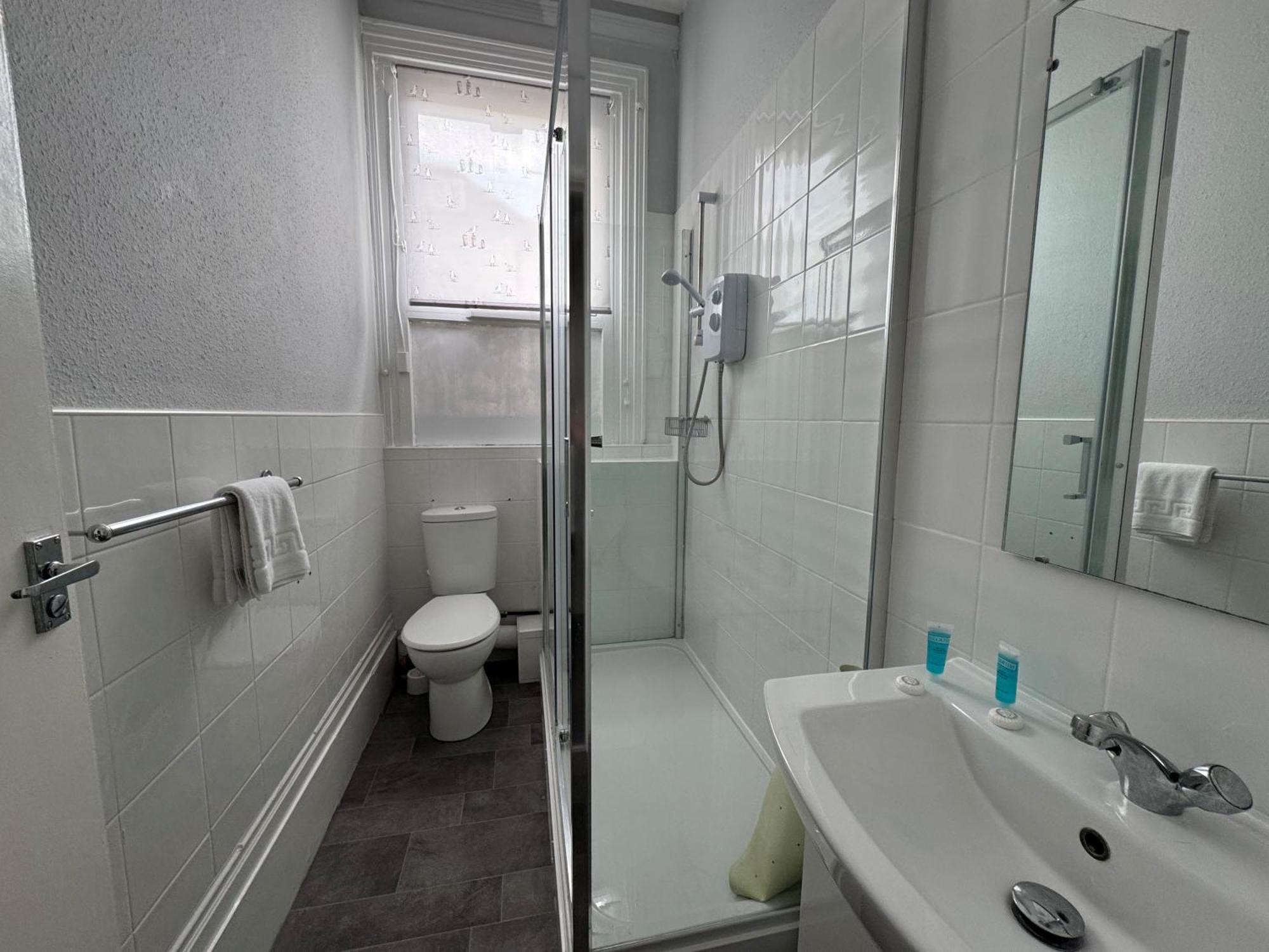 Devonshire House Holiday Flats Tournoi d'Tournoi d'Eastbourne Extérieur photo